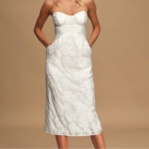 NWT Lulu’s From this Day White Midi Embroidered Strapless Dress